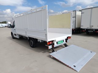 RENAULT MASTER 2.3 CAJA ABIERTA CON TRAMPILLA 135