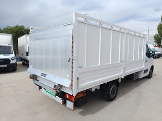 RENAULT MASTER 2.3 CAJA ABIERTA CON TRAMPILLA 135