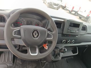 RENAULT MASTER 2.3 CAJA ABIERTA CON TRAMPILLA 135
