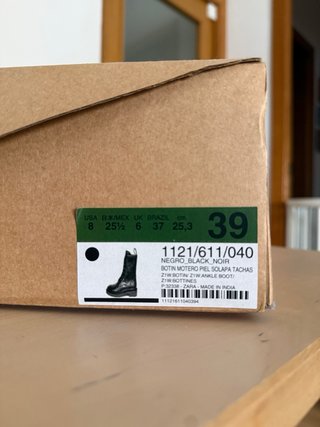 Botines moteros Zara de piel negra, talla 39