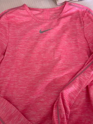 Camiseta Nike rosa jaspeada