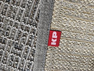 Alfombra KP beige y gris 400x250 cm.
