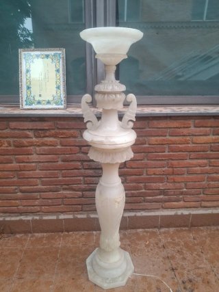 Lámpara de mármol 1.30m