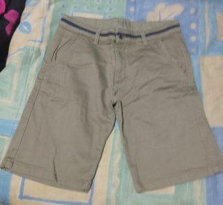Lote 5 pantalones cortos niño 10 años. Sueltos 3€