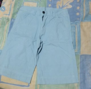 Lote 5 pantalones cortos niño 10 años. Sueltos 3€