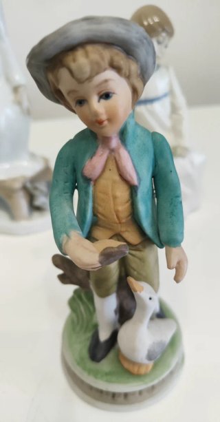 Lote 5 Figuras Porcelana y Cerámica