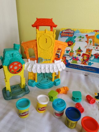 Play-Doh Town 3-en-1 Centro Ciudad