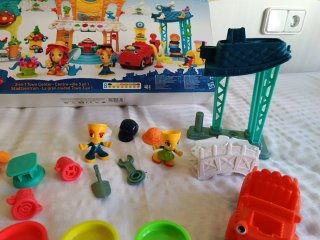 Play-Doh Town 3-en-1 Centro Ciudad