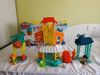 Play-Doh Town 3-en-1 Centro Ciudad