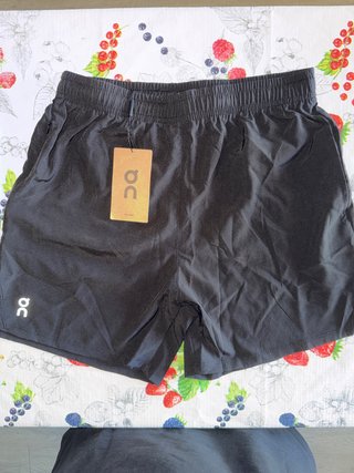 Pantalón corto On Running negro