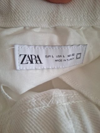 Pantalón corto blanco informal