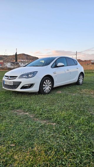 Opel Astra 2013