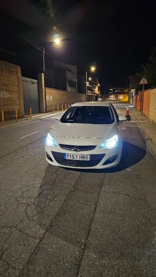 Opel Astra 2013