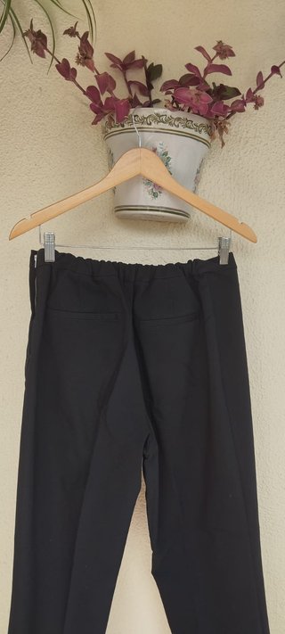 Pantalón negro elegante