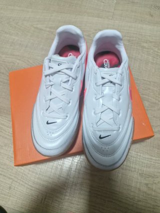 Zapatillas fútbol sala niño Nike T90