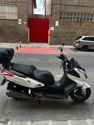 Vendo moto 125 scooter