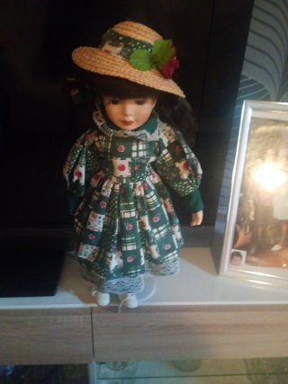 Muñeca de Colección Vestido Verde