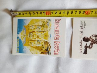 Tarjetas musicales Iron Maiden y Spandau Ballet