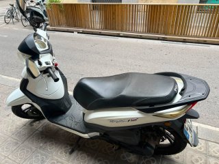 Sym 125 Scooter Blanco