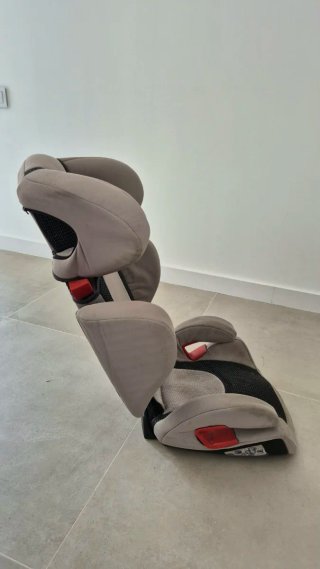 Silla coche 15-36kg sin isofix.