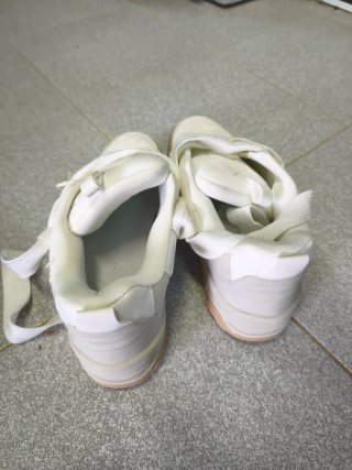 Zapatillas Bershka Beige/Blanco Talla 44