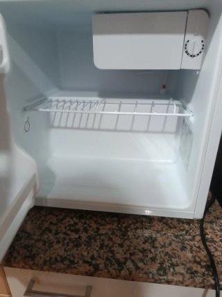 Nevera pequeña IKEA