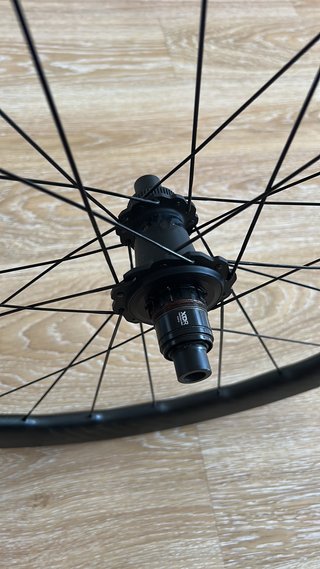 Llantas Zipp 353 NSW Carbono