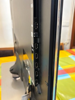 Televisor Samsung Negro y Plateado. 40 pulgadas