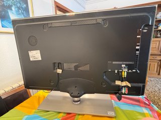 Televisor Samsung Negro y Plateado. 40 pulgadas