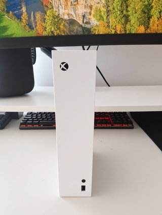 Xbox Series S + Accesorios