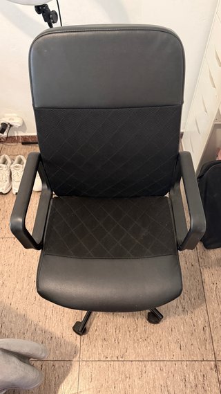 Silla de escritorio negra
