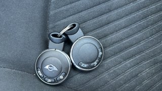 MINI MINI Countryman One D 66 kW (90 CV)