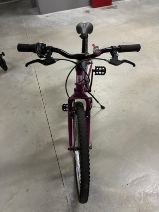 Bicicleta junior morada