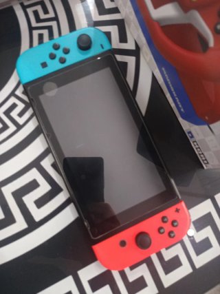 Nintendo Switch + Volante Mario Kart
