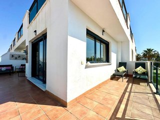 Piso en venta en Retamar en Almería