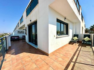 Piso en venta en Retamar en Almería
