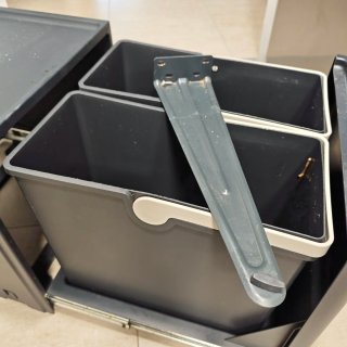 Cubo basura extraíble gris