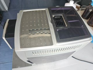 Cafetera Super Automática DeLonghi