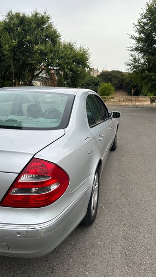 Mercedes-Benz Clase E 2006