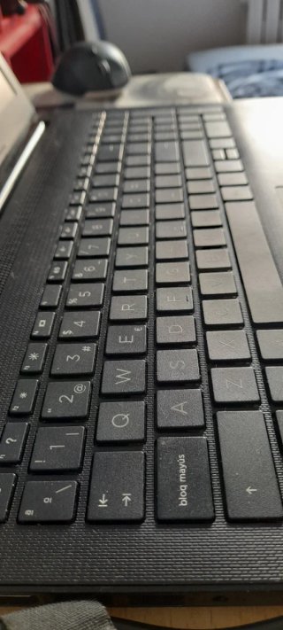 HP 15 N4000 8GB RAM 512GB SSD