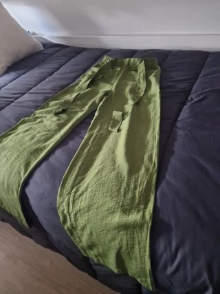Pantalón ancho verde Primark Talla XS