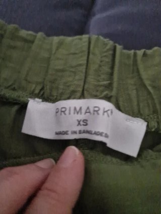 Pantalón ancho verde Primark Talla XS