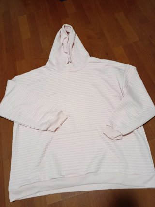 Sudadera rosa acolchada con capucha