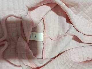 Sudadera rosa acolchada con capucha