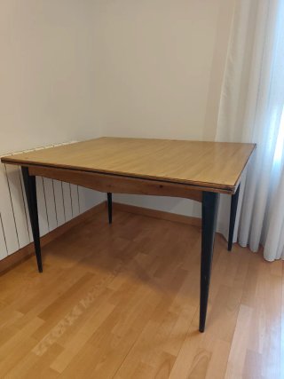 Mesa Comedor de madera