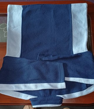 Sudadera niño T8 azul con cremallera