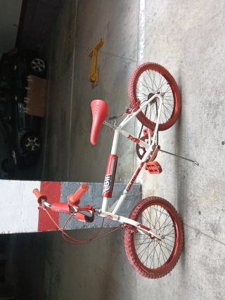 Bicicleta BMX California X4