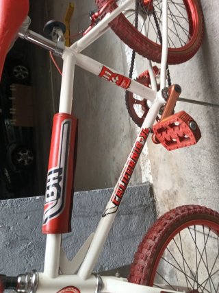 Bicicleta BMX California X4