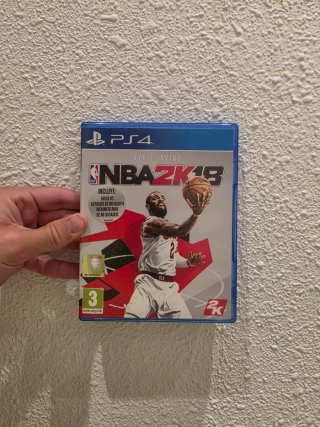 Lote 2 Juegos Baloncesto PS4: NBA 2K16 y 2K18