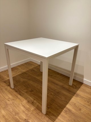 Mesa Blanca Ikea modelo Vihals